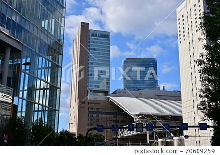 View Osaka Station from the direction of Nishi-Umeda View Osaka Station from the direction of Nishi-Umeda 70609259