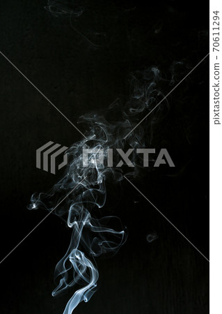 smoke cloud with black background. fog texture 70611294