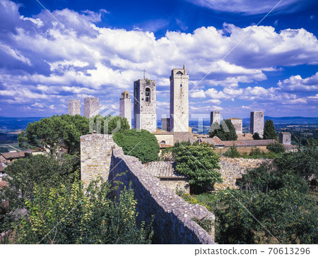 意大利聖吉米亞諾鎮景觀 意大利聖吉米亞諾鎮景觀 70613296