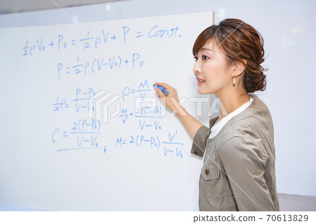 Preparatory school instructor teacher exam online class mathematical formula science 70613829