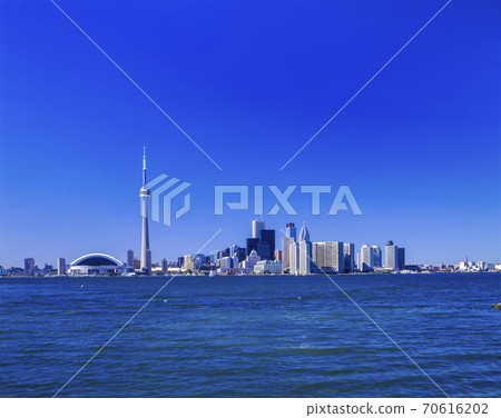 From Olympic Island, Canada to downtown Toronto From Olympic Island, Canada to downtown Toronto 70616202