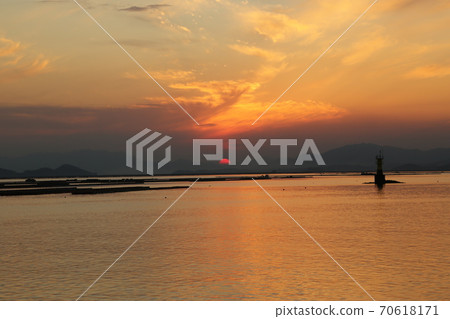 Sunset, sun, sea, harbor Sunset, sun, sea, harbor 70618171