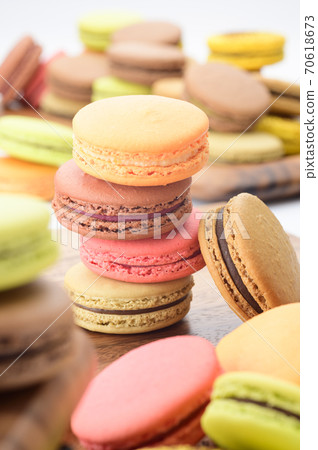 Lots of macaroons (photographing cooperation Milty Coco) Lots of macaroons (photographing cooperation Milty Coco) 70618673