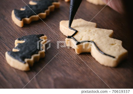 萬聖節 裝飾 餅乾 蝙蝠 繪畫 Decorating cookie ハロウィン クッキー かぼちゃ 70619337