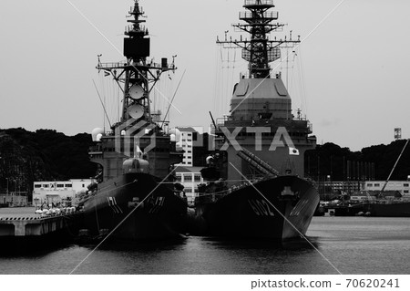 單色護衛艦 70620241