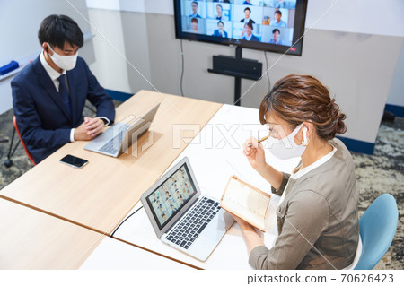 Online meeting Video meeting Video meeting Web meeting Remote work Remote telework Internal meeting Online meeting Video meeting Video meeting Web meeting Remote work Remote telework Internal meeting 70626423