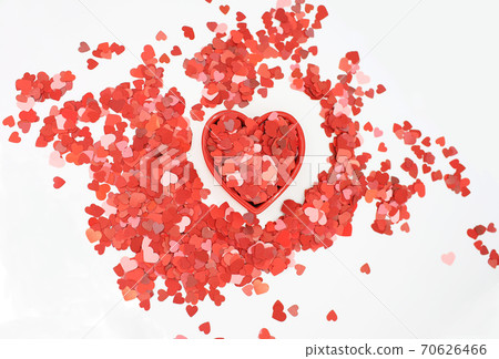 heart box, hearts are throw out 70626466