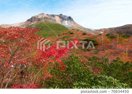 Mt. Chausu in autumn colors seen from the flat Mt. Chausu in autumn colors seen from the flat 70634450
