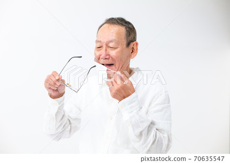 戴著面具的老人 70635547