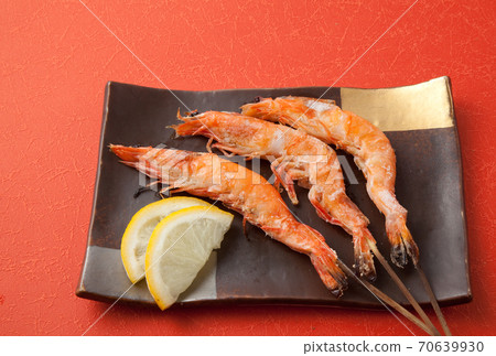 Soft shell shrimp, shrimp grilled with salt Soft shell shrimp, shrimp grilled with salt 70639930