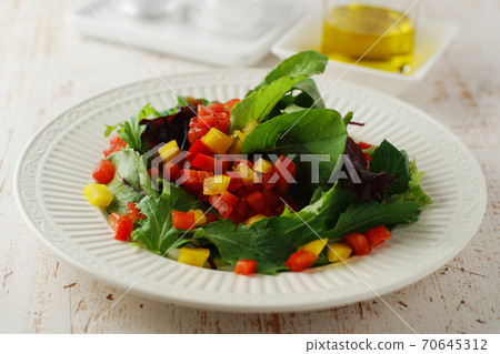 Colorful vegetable salad Colorful vegetable salad 70645312