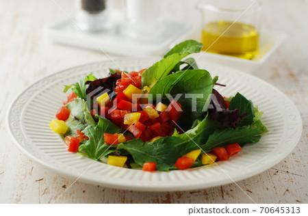 Colorful vegetable salad Colorful vegetable salad 70645313