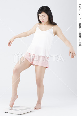 一個規模的女人 70648964