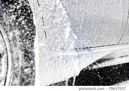 用泡沫噴槍噴塗 70657037