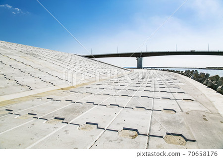 Bridge construction Infrastructure construction 70658176
