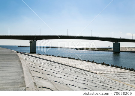 Bridge construction Infrastructure construction 70658209