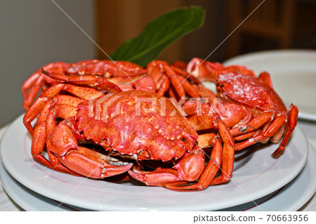 Close-up boiled red crabs, selective focus, seafood Close-up boiled red crabs, selective focus, seafood 70663956