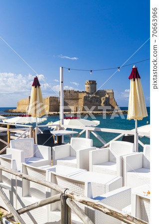 Castle in Isola di Capo Rizzuto, Province of Crotone, Calabria, Italy Castle in Isola di Capo Rizzuto, Province of Crotone, Calabria, Italy 70663966