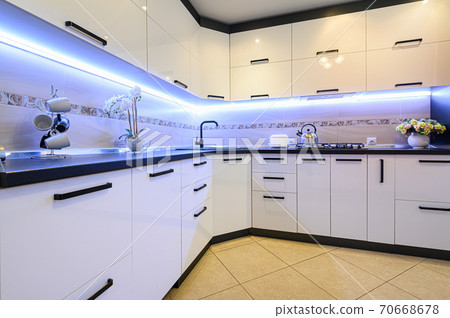 White modern kitchen interior 70668678