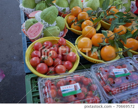 Shuanglian Market_Taiwan 70669572