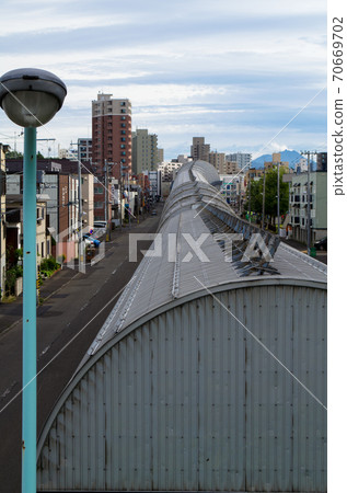 Subway scenery 70669702