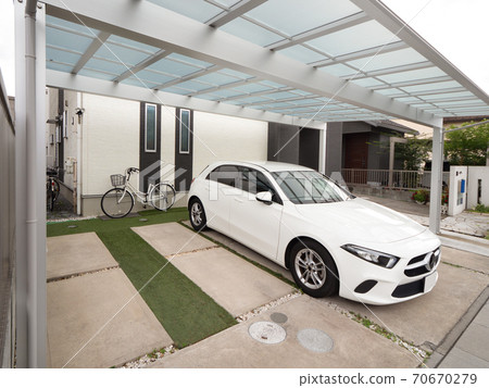 住宅車庫 70670279