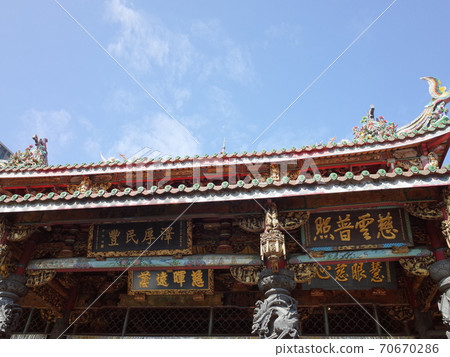 Longshan Temple ‗ Taiwan Longshan Temple ‗ Taiwan 70670286