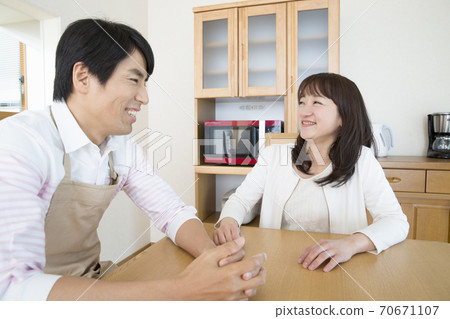 Couples image 70671107