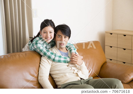Parent-child image Parent-child image 70671618