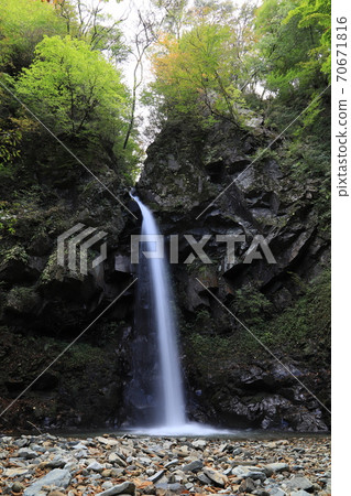 富多瀑布（Hitokage Waterfall） 70671816