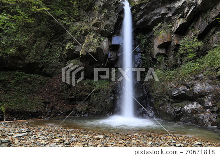 富多瀑布（Hitokage Waterfall） 70671818