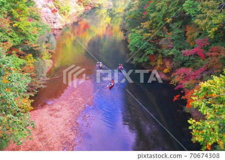 Land autumn hot spring Jozankei hot spring 70674308