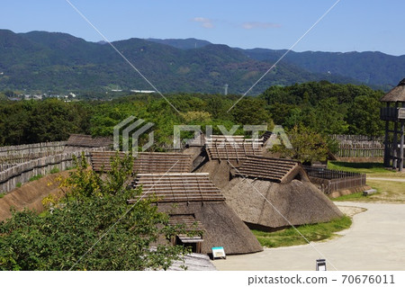 Yoshinogari Historical Park, Saga Prefecture The southern inner hull where the rulers lived Yoshinogari Historical Park, Saga Prefecture The southern inner hull where the rulers lived 70676011