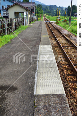 Tadami Line Uonuma Tanaka Station and surrounding scenery Tadami Line Uonuma Tanaka Station and surrounding scenery 70677839