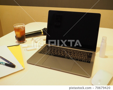 Telework with karaoke 70679420