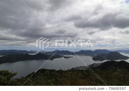 瀨戶內海和島的F景觀 70680597