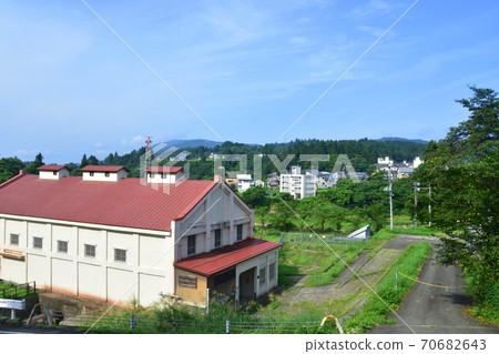 從小出線到小出站的火車窗口的風景 從小出線到小出站的火車窗口的風景 70682643