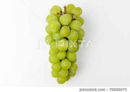 green grapes 70686675