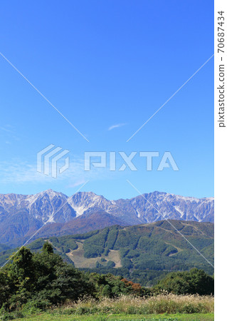 白馬村:從Nohira看秋天的白馬三山 白馬村:從Nohira看秋天的白馬三山 70687434