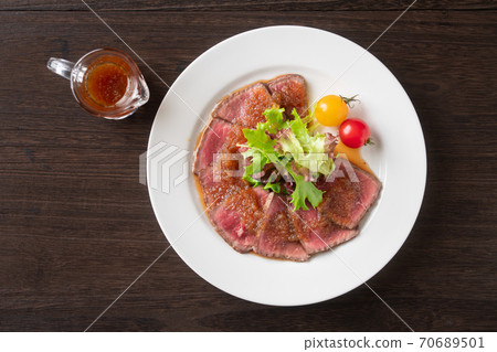 roast beef  70689501