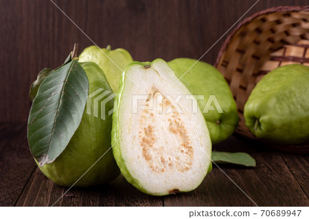 Guava guava wood background rustic leaf Guava white fruit leaf グアバ fruit Guava guava wood background rustic leaf Guava white fruit leaf グアバ fruit 70689947