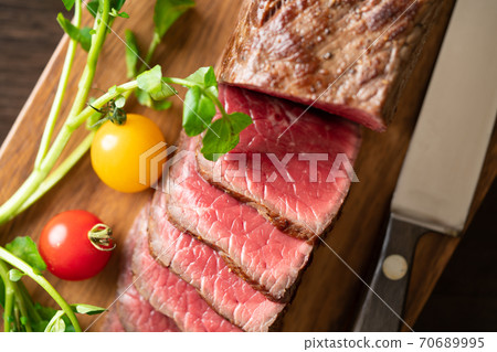 烤牛肉 烤牛肉 70689995