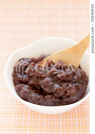 Ingredients for Japanese sweets, red bean paste, boiled azuki beans Ingredients for Japanese sweets, red bean paste, boiled azuki beans 70690458