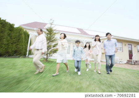 Running 3rd generation family Running 3rd generation family 70692281