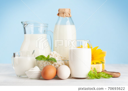 Various dairy products 70693622