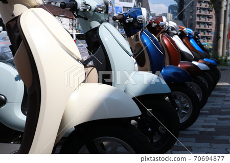 Sale of mopeds Sale of mopeds 70694877