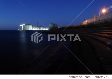 Night view of Ishikari LNG terminal 70695739
