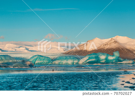 Incredible natural landscape largest glacier on the island in Iceland in winter Incredible natural landscape largest glacier on the island in Iceland in winter 70702027