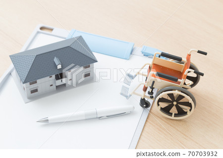 護理福利形象 護理福利形象 70703932