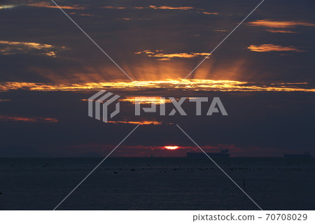 Yeosu City, Musulmok Beach, Brother Island, Sunrise Yeosu City, Musulmok Beach, Brother Island, Sunrise 70708029